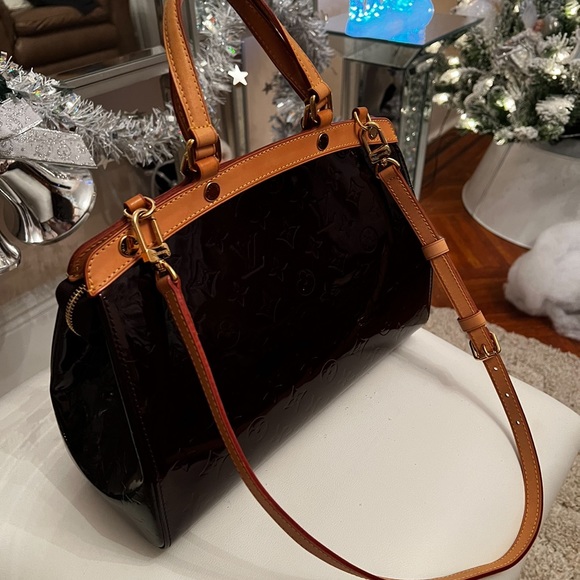 Louis Vuitton MM Brea Shoulder Bag - Picture 5 of 9